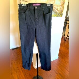 Gloria Vanderbilt black stretch Jeans